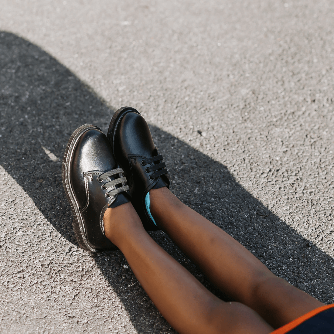 Kids school shoes with black Tekkie Ties